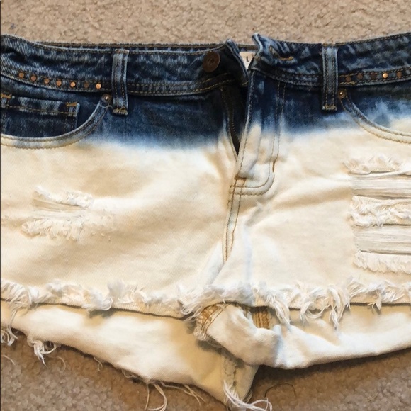Two tone Bullhead shorts. - Picture 1 of 4